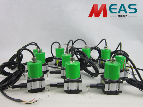 ����λ�ƾ��a���m�϶̾��x�߷ֱ��ʵĈ���